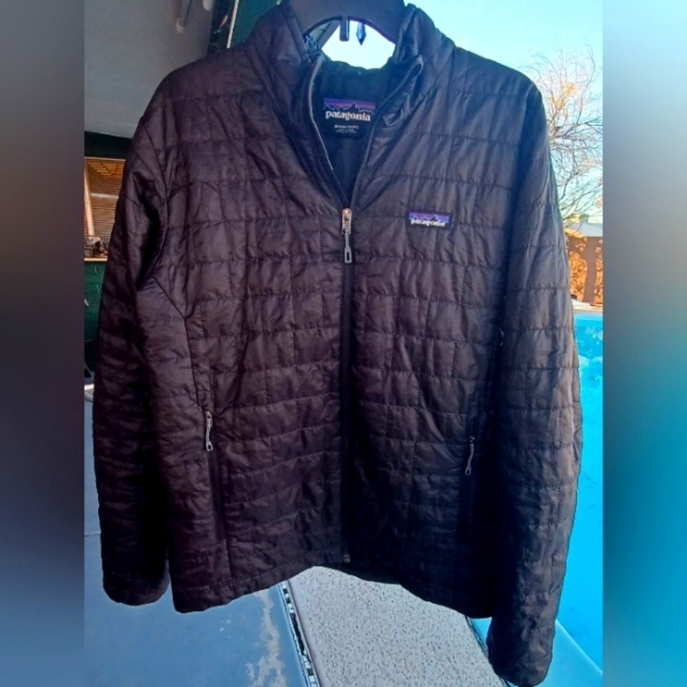 Men's Patagonia puffer coat